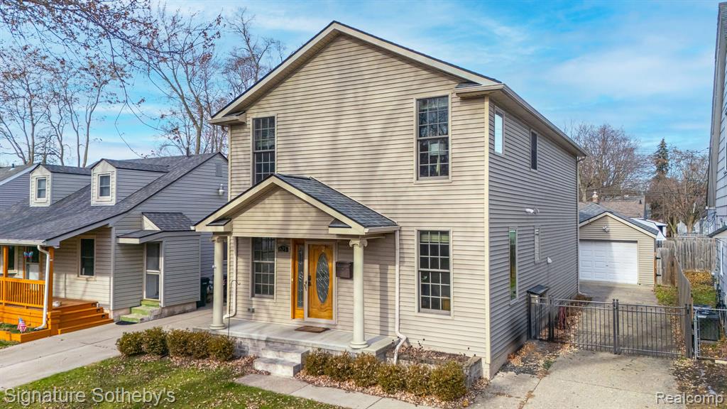 621 DEWEY Street, Royal Oak, MI 48067 — front exterior