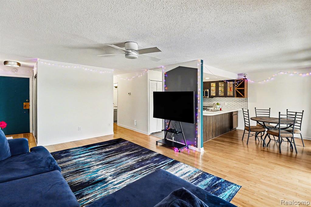 855 Cliffs Drive, 303C, Ypsilanti, MI 48198 — Photo 3