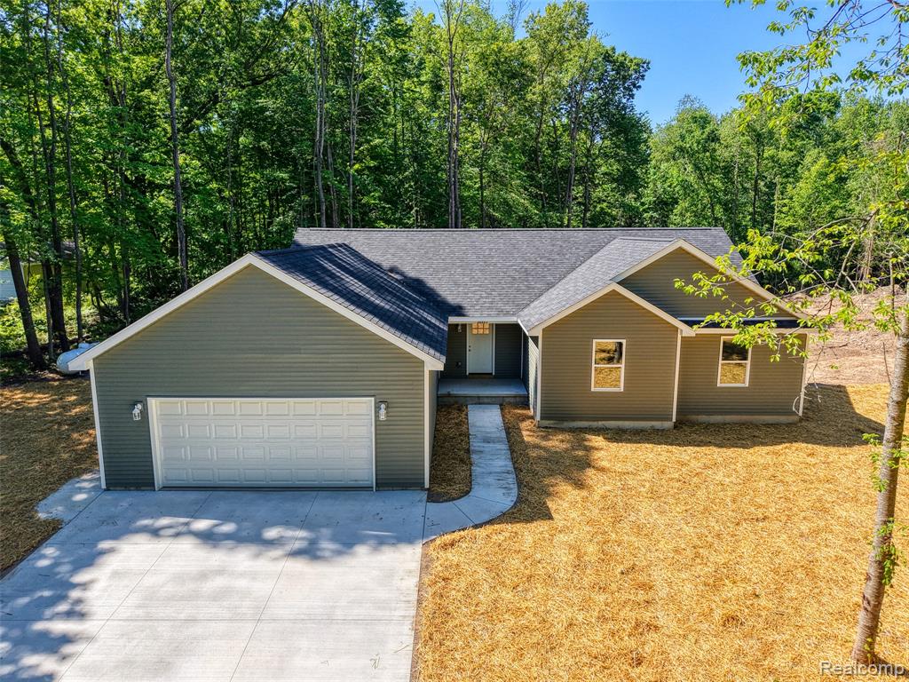 10551 W. Allen Road, Fowlerville, MI 48836