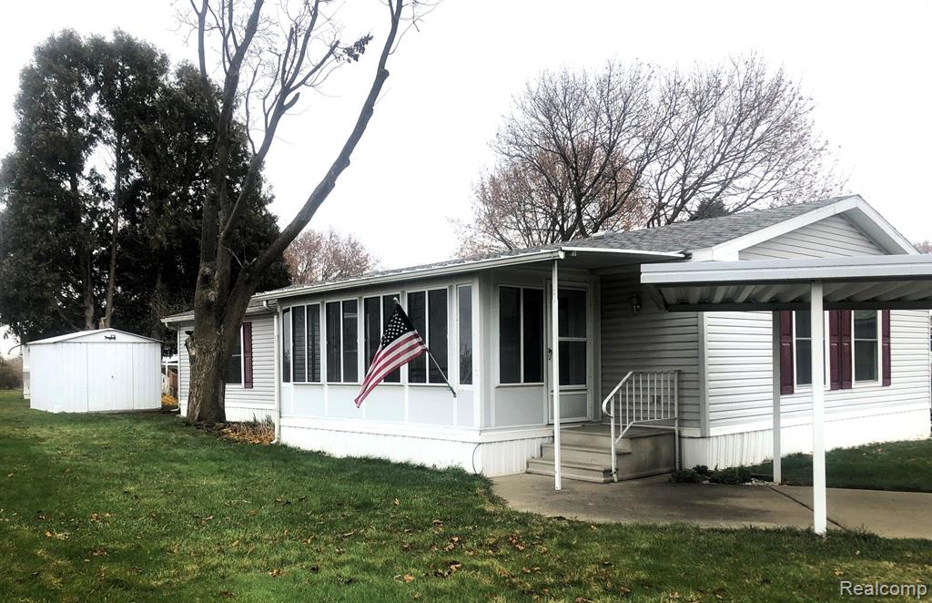 614 Spruce Court, Jonesville, MI 49250 — front exterior