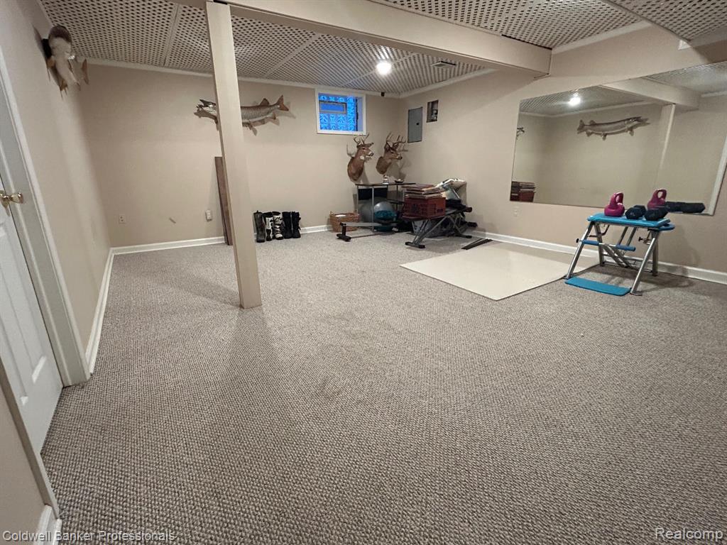4896 Royal Cove Drive, Shelby Twp, MI 48316 — Photo 28