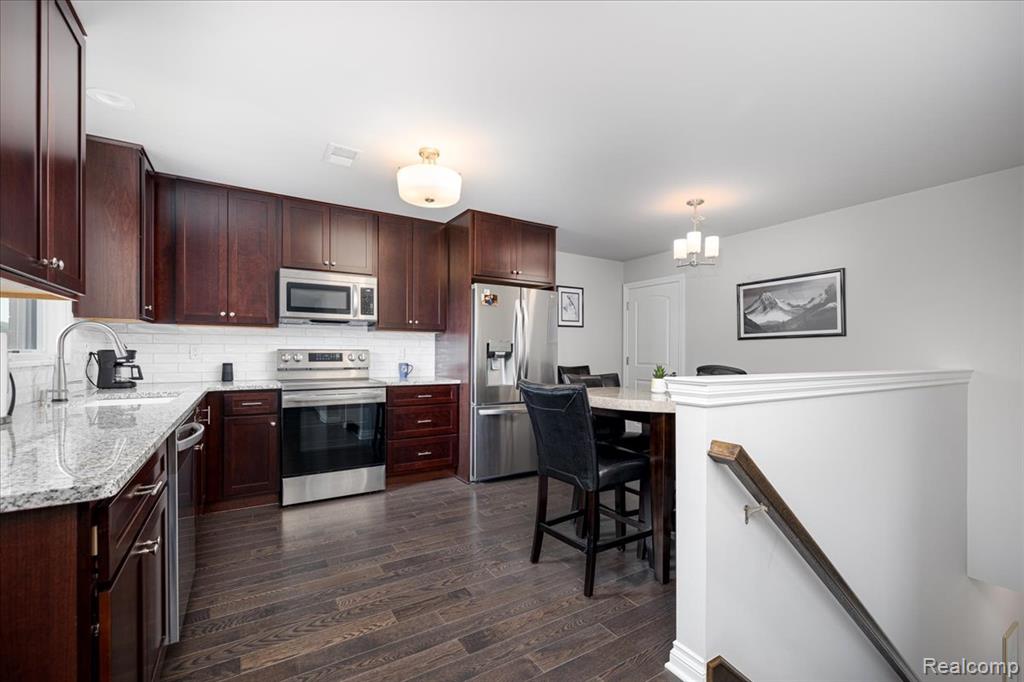 45505 N Territorial Road, Plymouth, MI 48170 — Photo 53