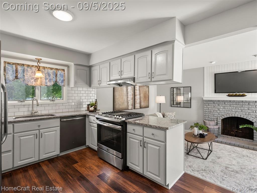 44661 JEFFREY Circle, Canton, MI 48187 — Photo 33