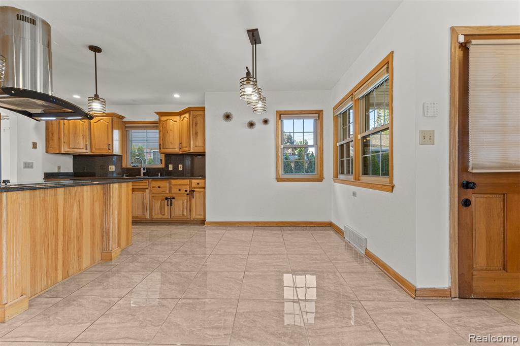 411 S Lafayette Street, Dearborn, MI 48124 — Photo 18