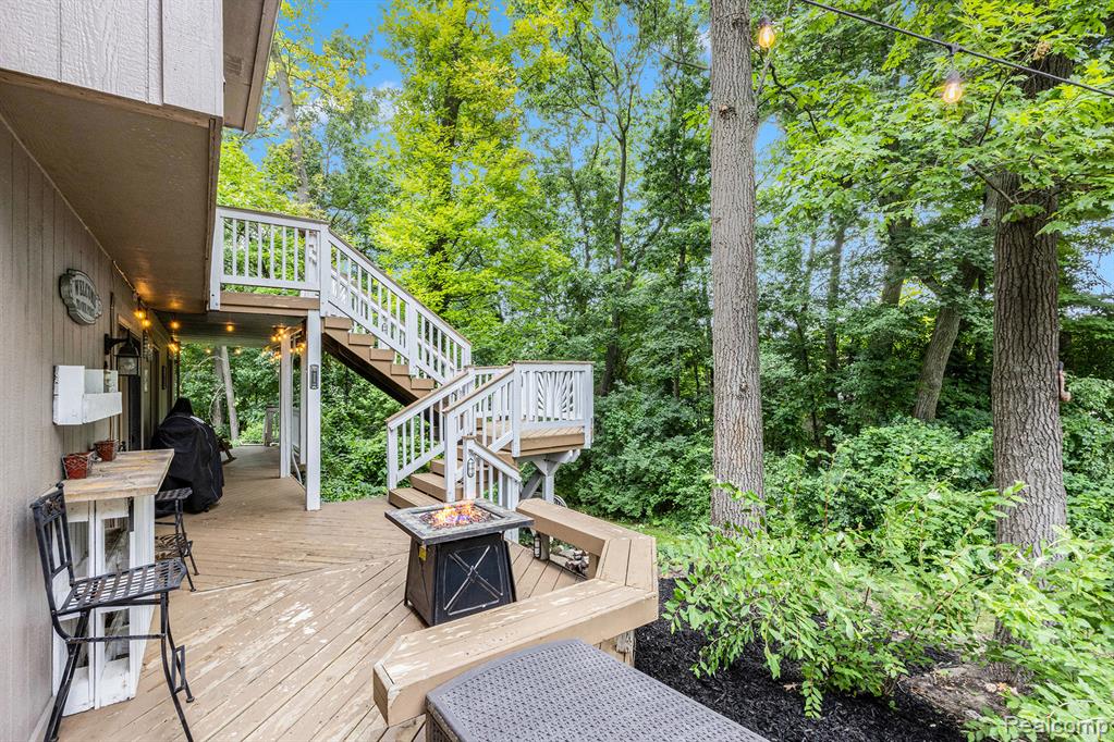 9780 Oak Valley Drive, Clarkston, MI 48348 — Photo 31