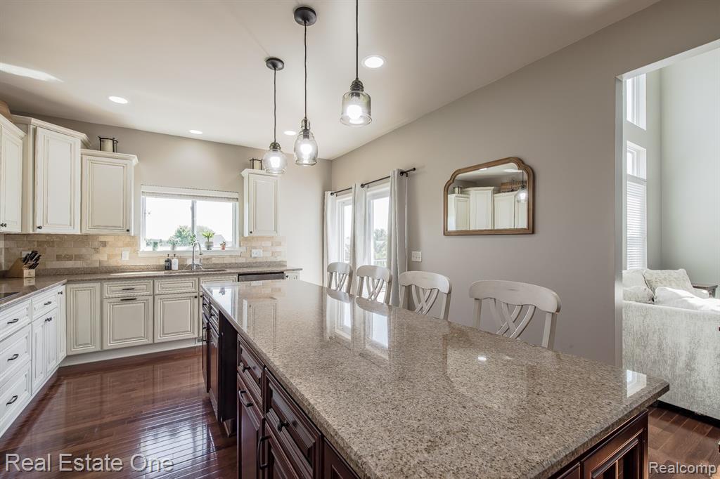 26164 International Drive Drive, South Lyon, MI 48178 — Photo 14