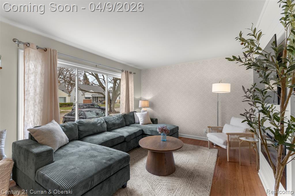 401 Walnut Avenue, Royal Oak, MI 48073 — Photo 9