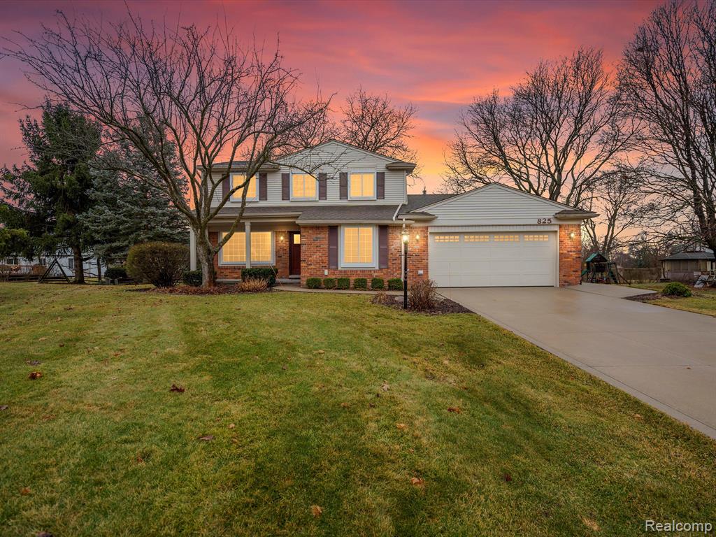 825 DARTFORD PLACE Drive, Rochester Hills, MI 48307 — front exterior