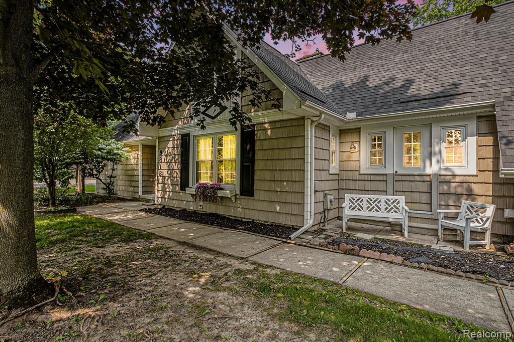 9818 BURNING TREE Drive, Grand Blanc, MI 48439 — front exterior