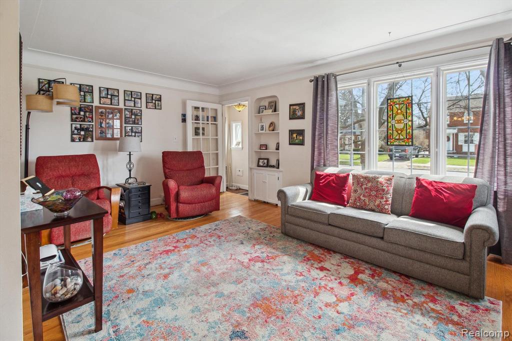 944 NEW YORK Avenue, Lincoln Park, MI 48146 — Photo 4