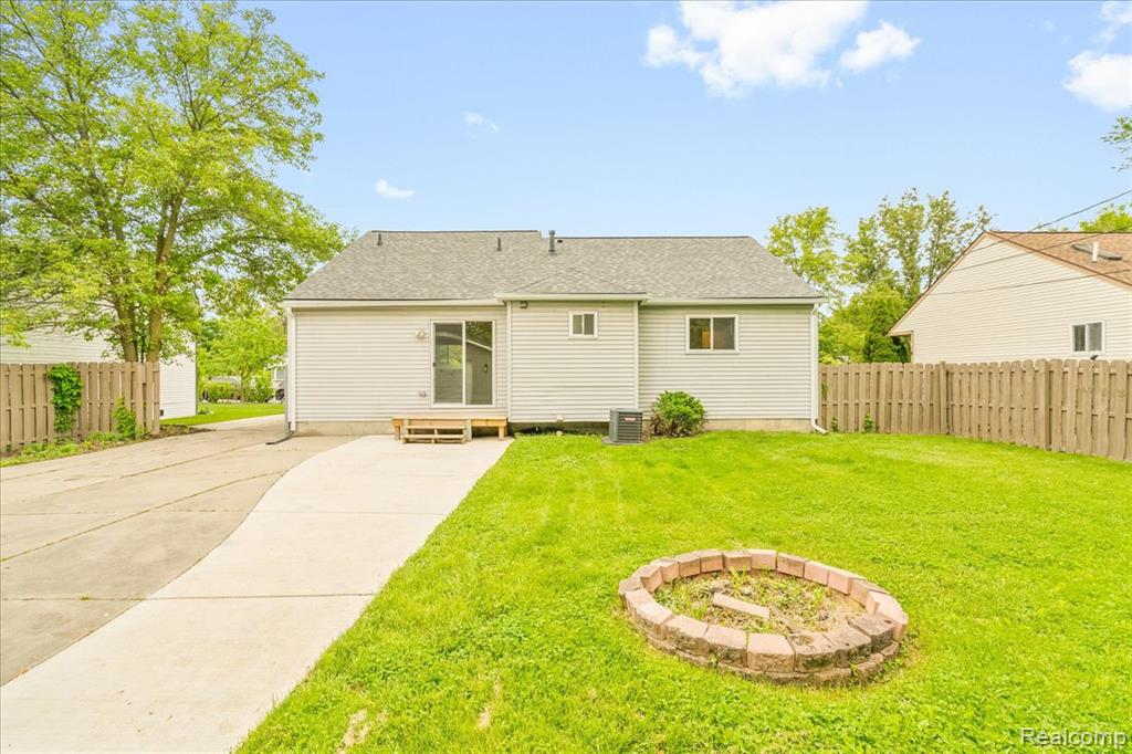 7205 Kempa Street, Romulus, MI 48174 — Photo 7