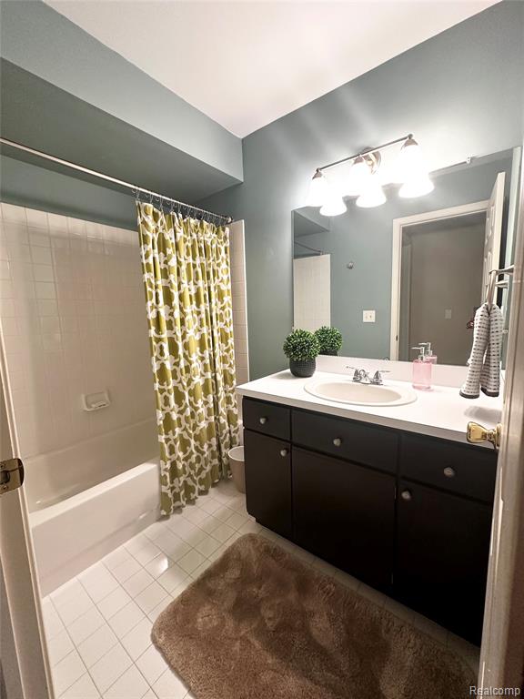 6536 Shetland Court, Utica, MI 48316 — Photo 17