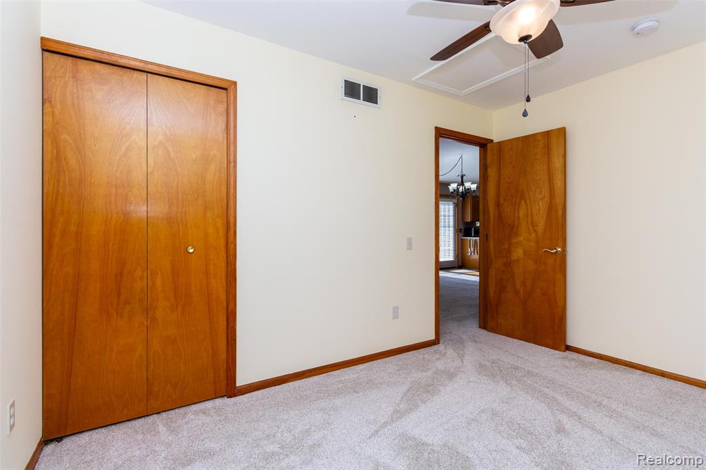 11270 Linda Kay, Goodrich Vlg, MI — Photo 26