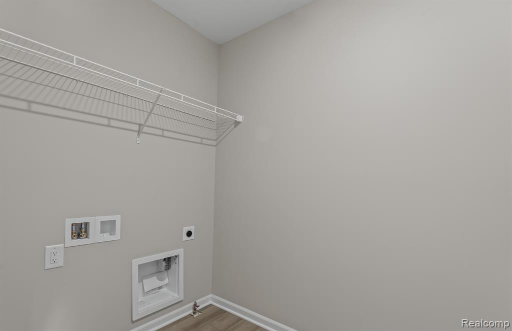 59559 Schuss Gully Drive, New Hudson, MI 48165 — Photo 18