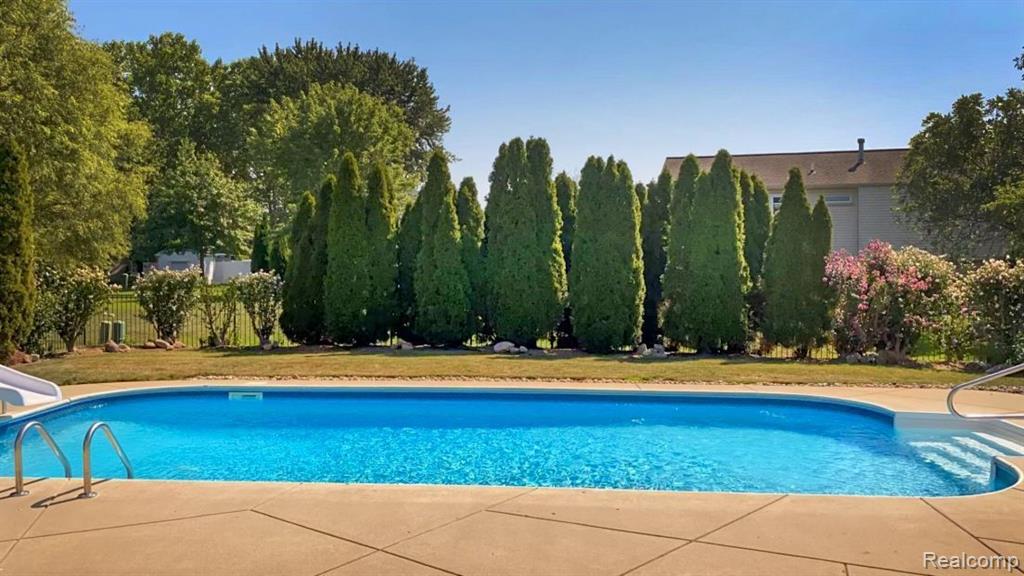 1198 KNIGHTSBRIDGE Road, Canton, MI 48187 — Photo 21