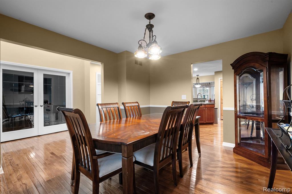 733 W Woodside Avenue, Madison Heights, MI 48071 — Photo 8