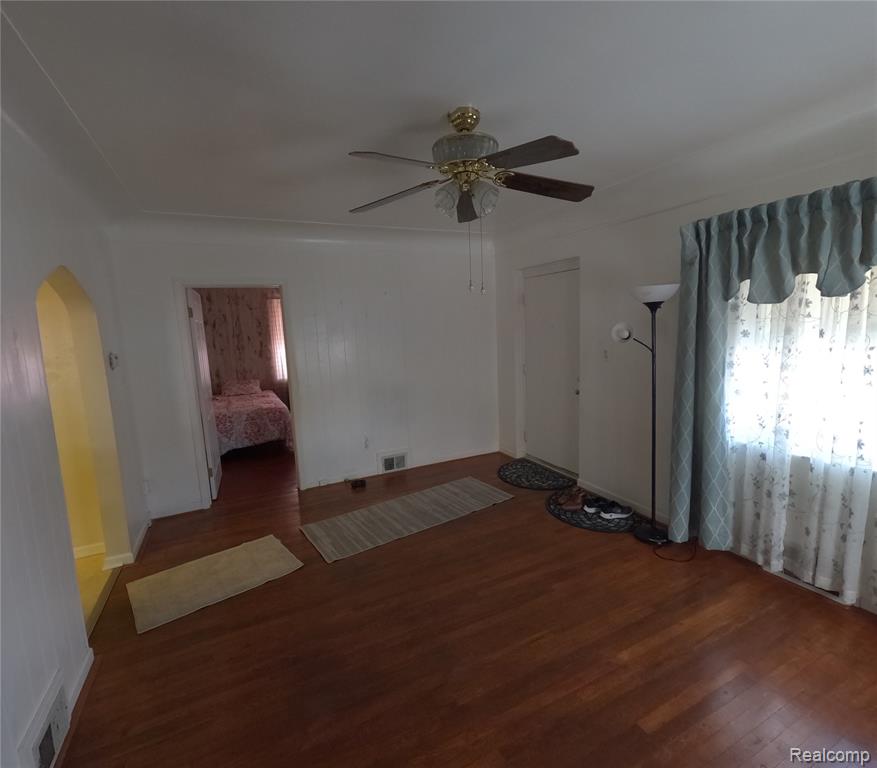 6876 Continental Avenue, Warren, MI 48091 — Photo 12