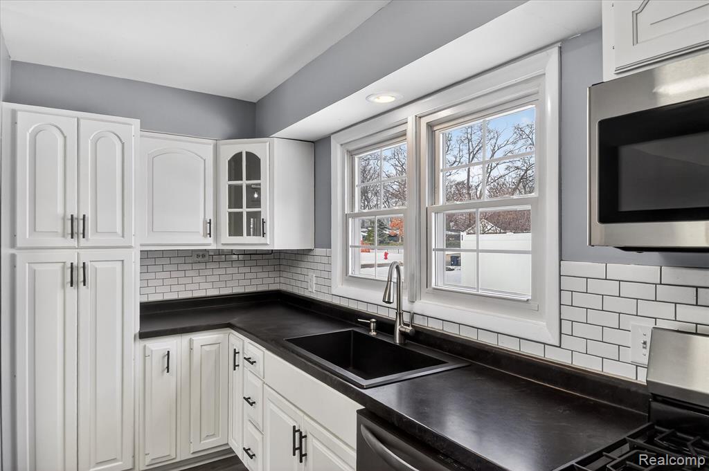 817 Florida Avenue, Port Huron, MI 48060 — Photo 6