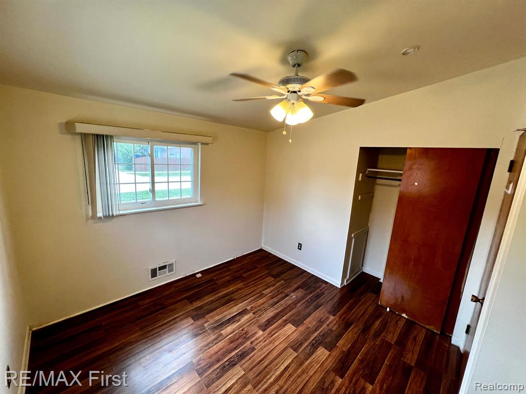 31030 E COUSINO Drive N, Warren, MI 48092 — Photo 13