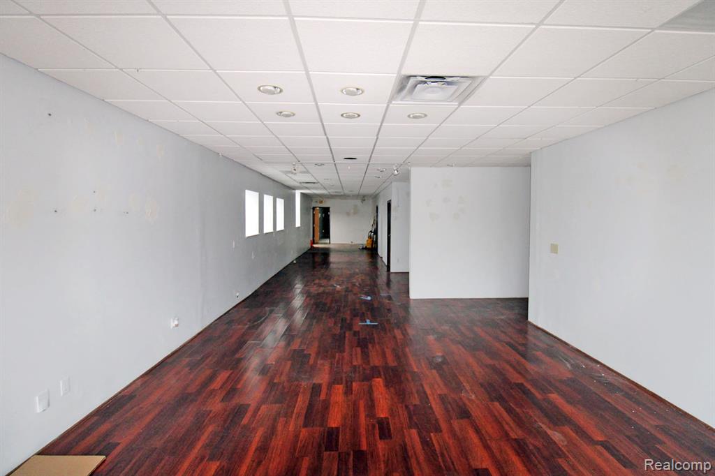 611 W 9 Mile Road, Fenton, MI 48220 — Photo 9