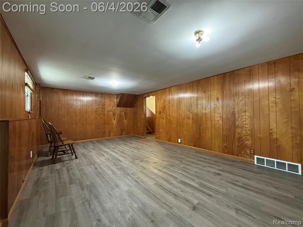 6382 Houghten Drive, Troy, MI 48098 — Photo 36
