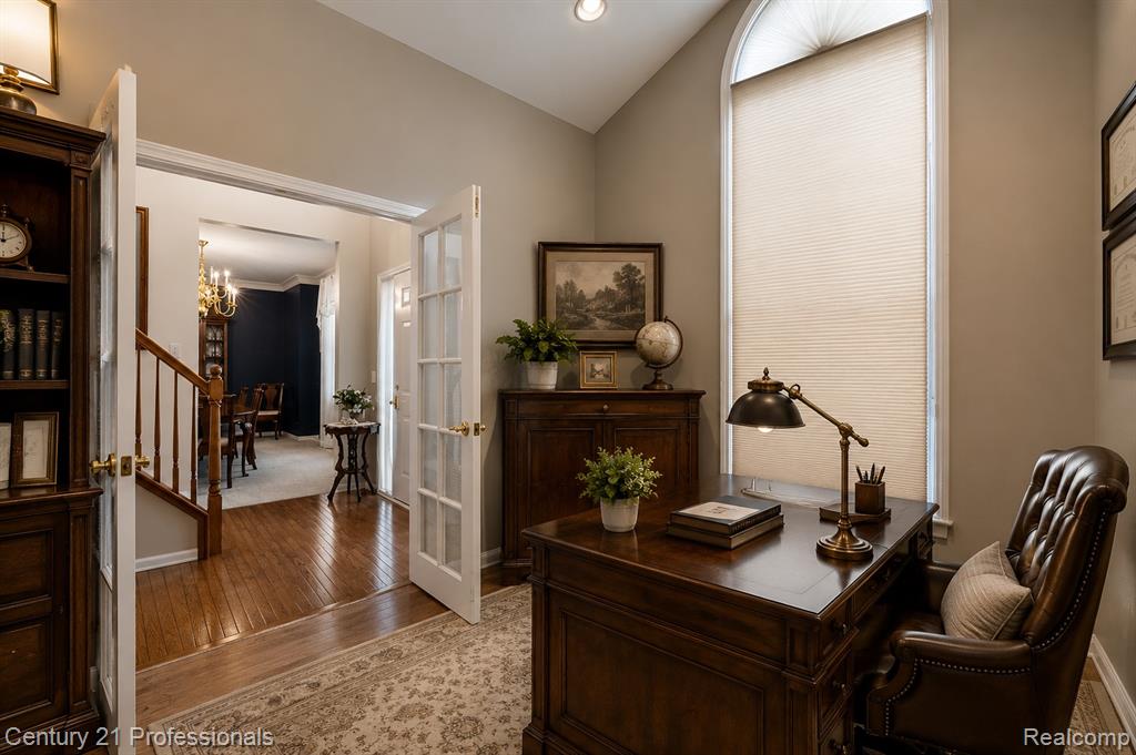 8117 Remington Court, Clarkston, MI 48348 — Photo 12