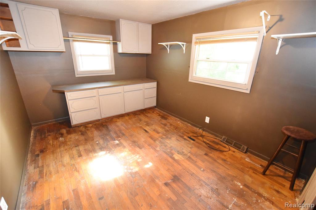 8107 E BRISTOL Road, Davison, MI 48423 — Photo 11