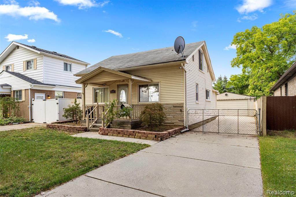 5655 Robindale Avenue, Dearborn Heights, MI 48127 — front exterior