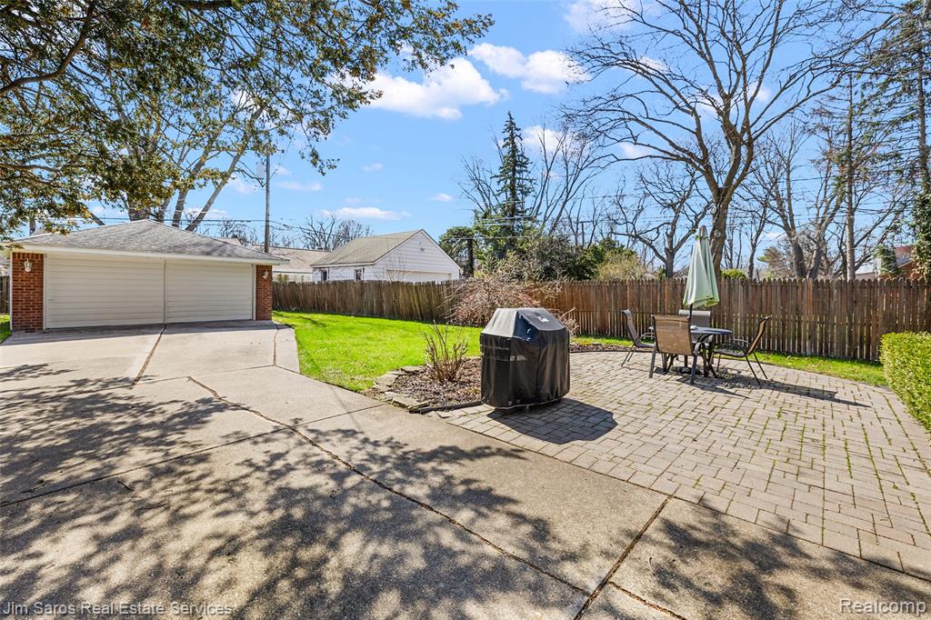 1837 Oxford Road, Grosse Pointe Woods, MI 48236 — Photo 5