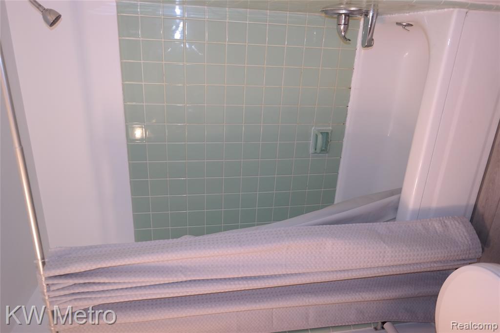 630 Ann Street, Birmingham, MI 48009 — Photo 20