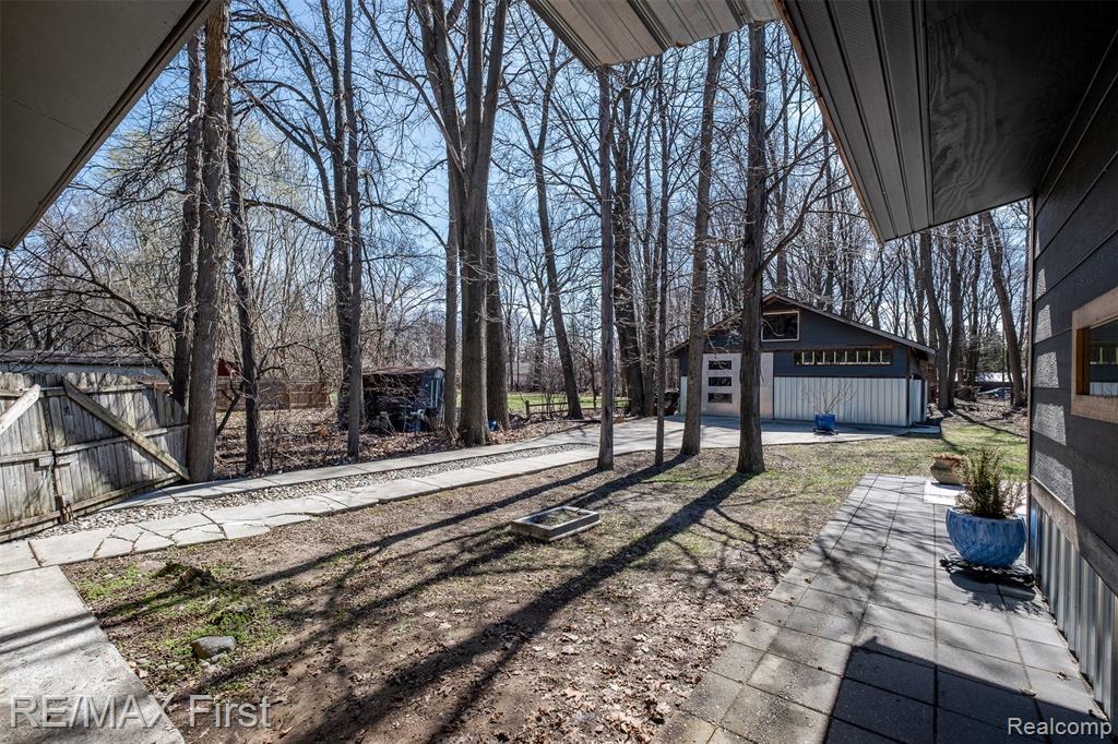 905 W Parker Avenue, Madison Heights, MI 48071 — Photo 63