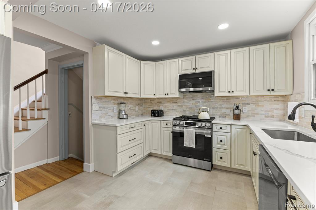 5235 W Outer Drive, Detroit, MI 48235 — Photo 22