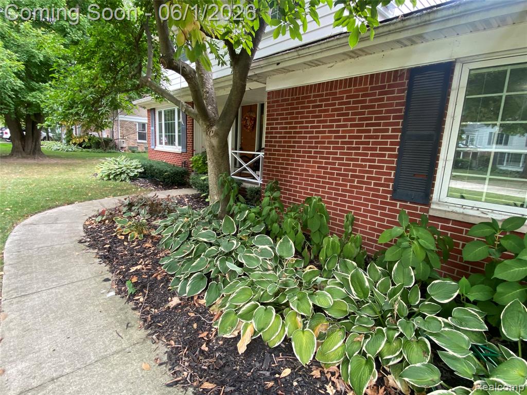 1707 Fox River Drive, Bloomfield Hills, MI 48304 — Photo 24