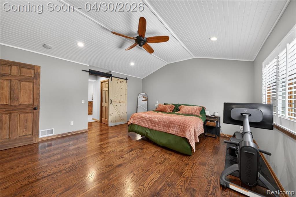 3945 N Vanstone Drive, Commerce Twp, MI 48382 — Photo 18