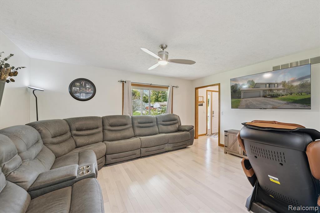 13399 Jennifer Drive, Perry, MI 48872 — Photo 6