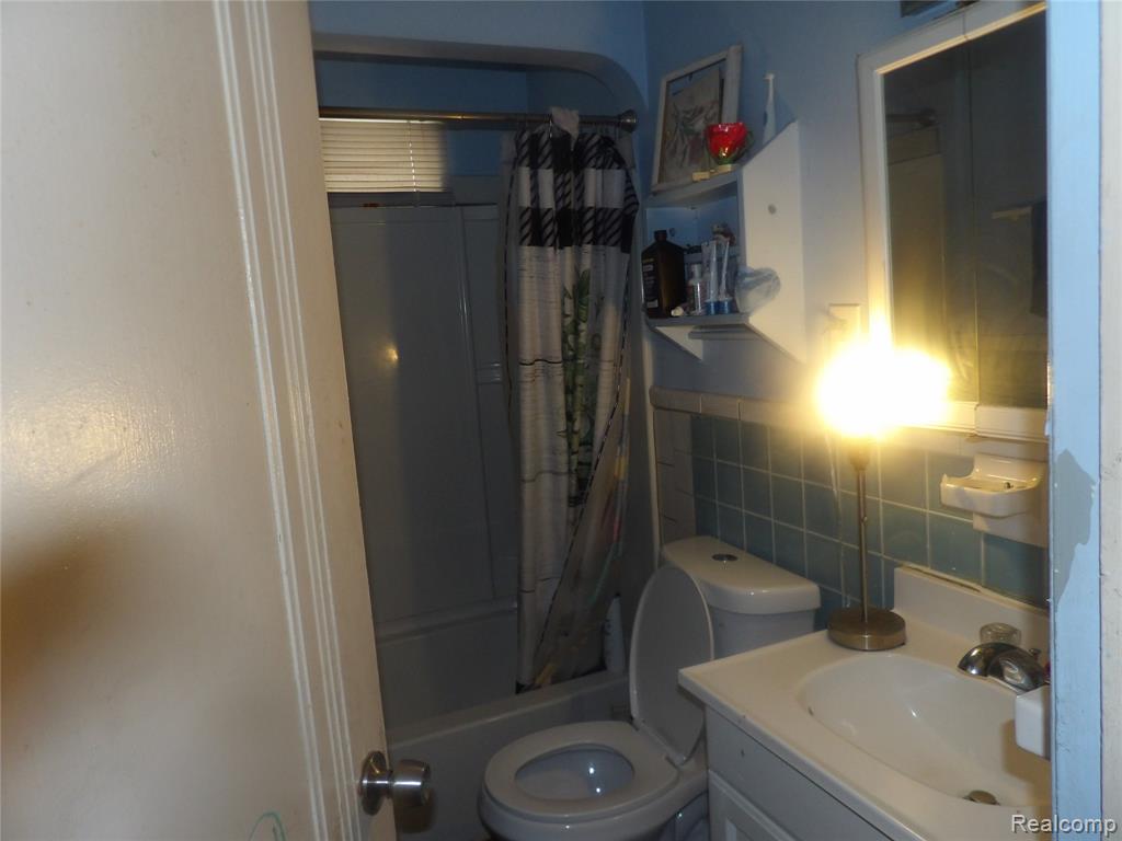 10945 Peerless Street, Detroit, MI 48224 — Photo 6