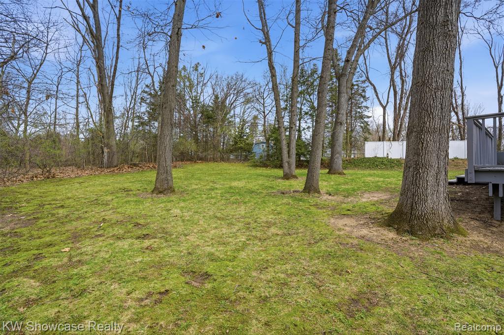 9842 Cedar Island Road, White Lake, MI — Photo 38