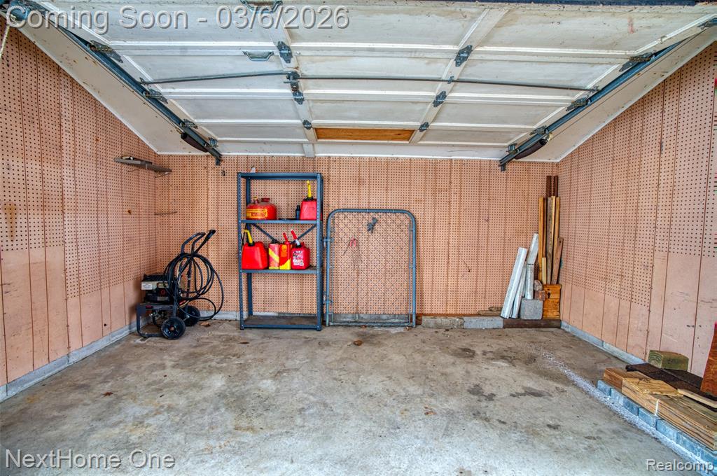5765 Country Lane, Ypsilanti, MI 48197 — Photo 42