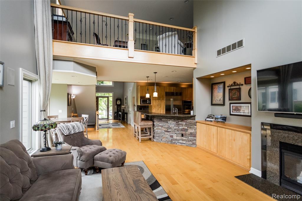 9050 Lake Dominion Drive, Brighton, MI 48114 — Photo 4