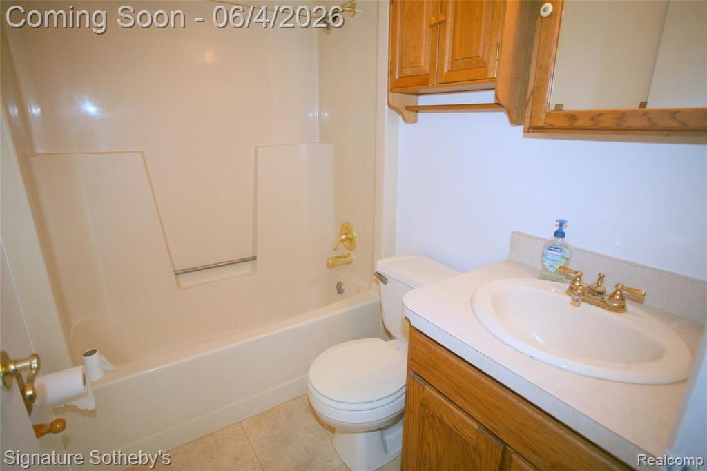 6038 S Main Street, Clarkston, MI — Photo 10