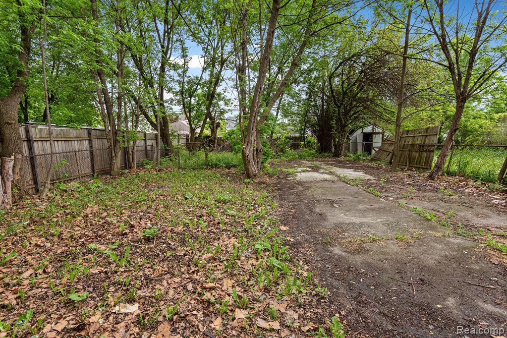7344 WESTWOOD Street, Detroit, MI 48228 — Photo 28
