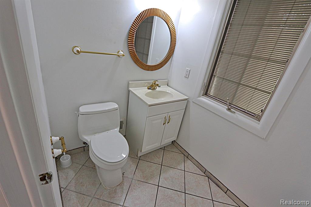 4003 OLD DOMINION Drive, West Bloomfield, MI 48323 — Photo 21
