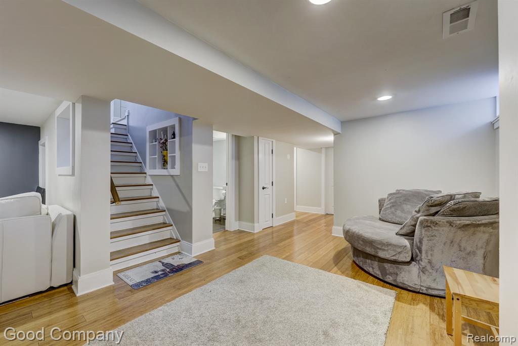 924 Marywood Drive, Royal Oak, MI 48067 — Photo 41