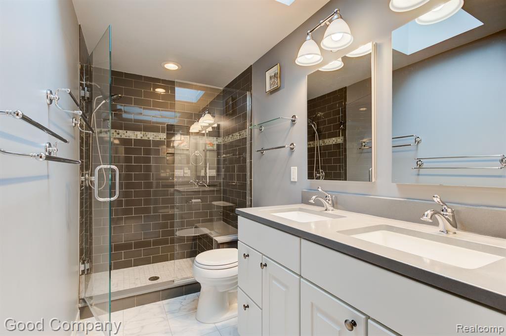 4008 PARKVIEW Drive, Royal Oak, MI 48073 — Photo 29