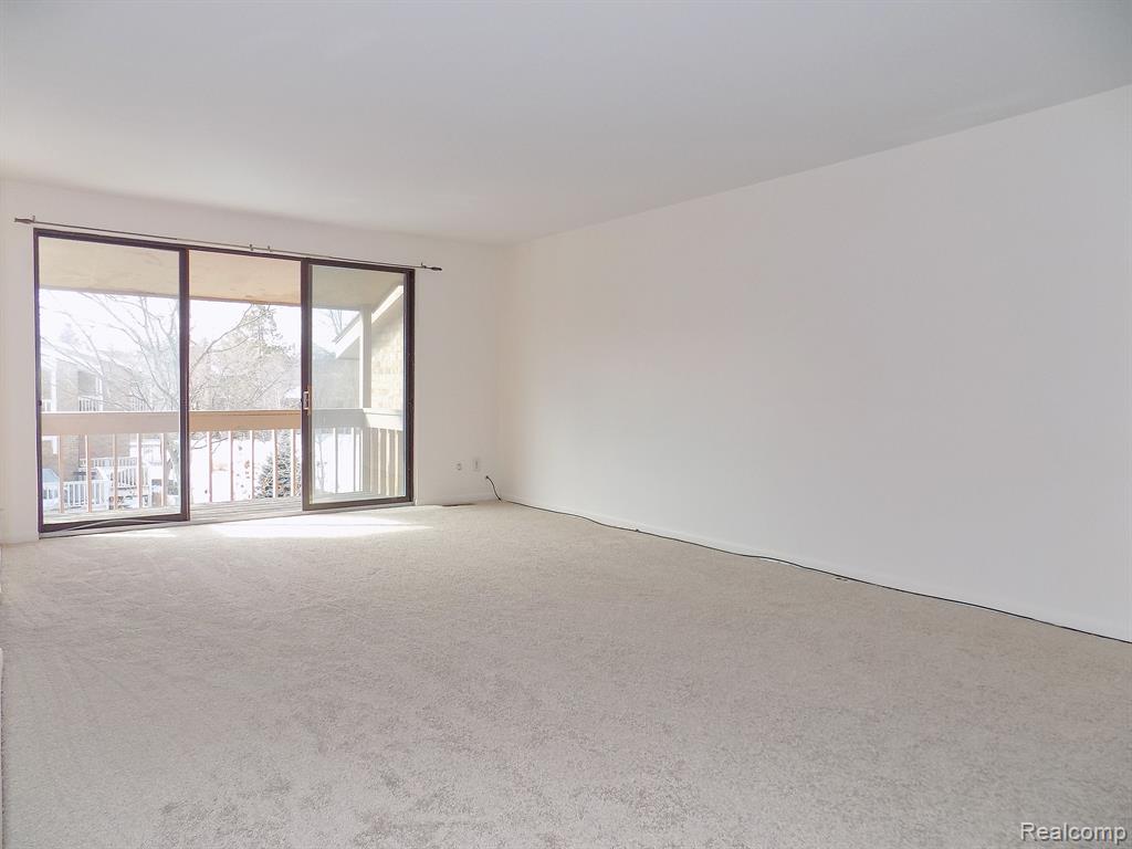 7158 PEBBLE PARK Drive, West Bloomfield, MI — Photo 20