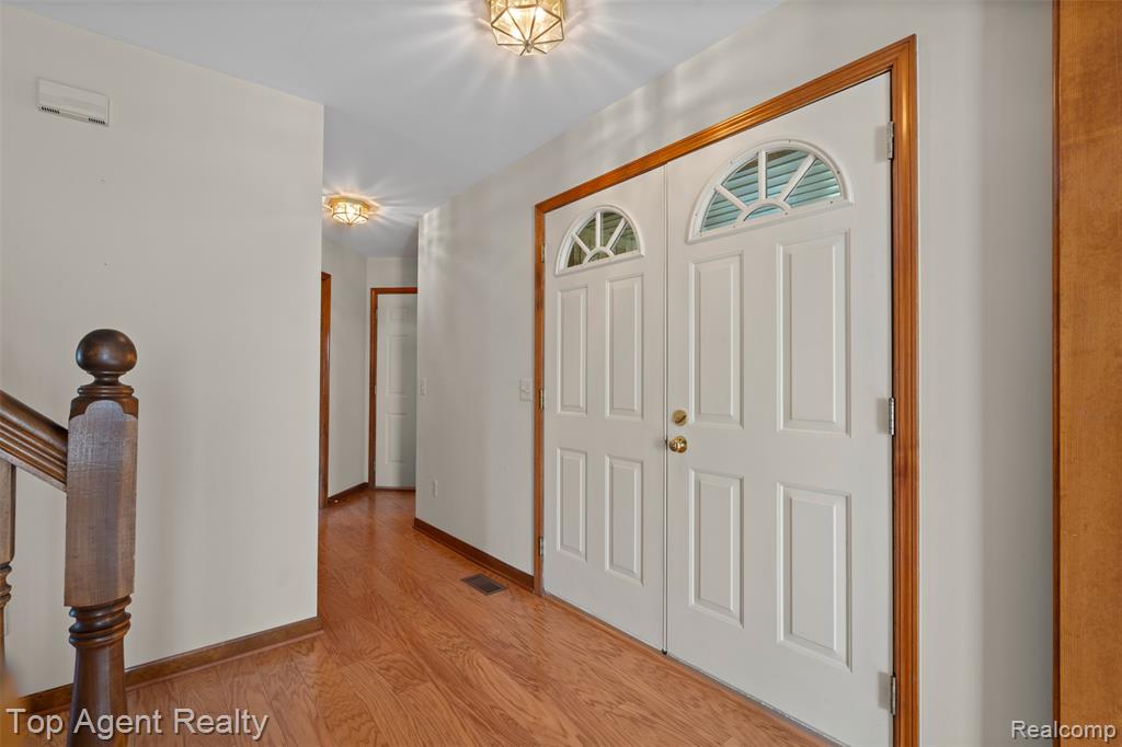 4430 Bayleaf Drive, Sterling Heights, MI 48314 — Photo 8