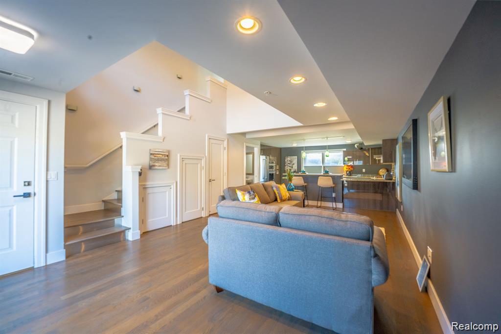 622 W 11 Mile Road, Royal Oak, MI 48067 — Photo 5