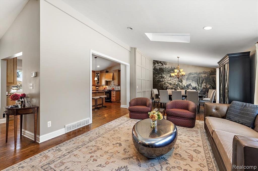 5193 Kellen Lane, Bloomfield Hills, MI 48302 — Photo 8