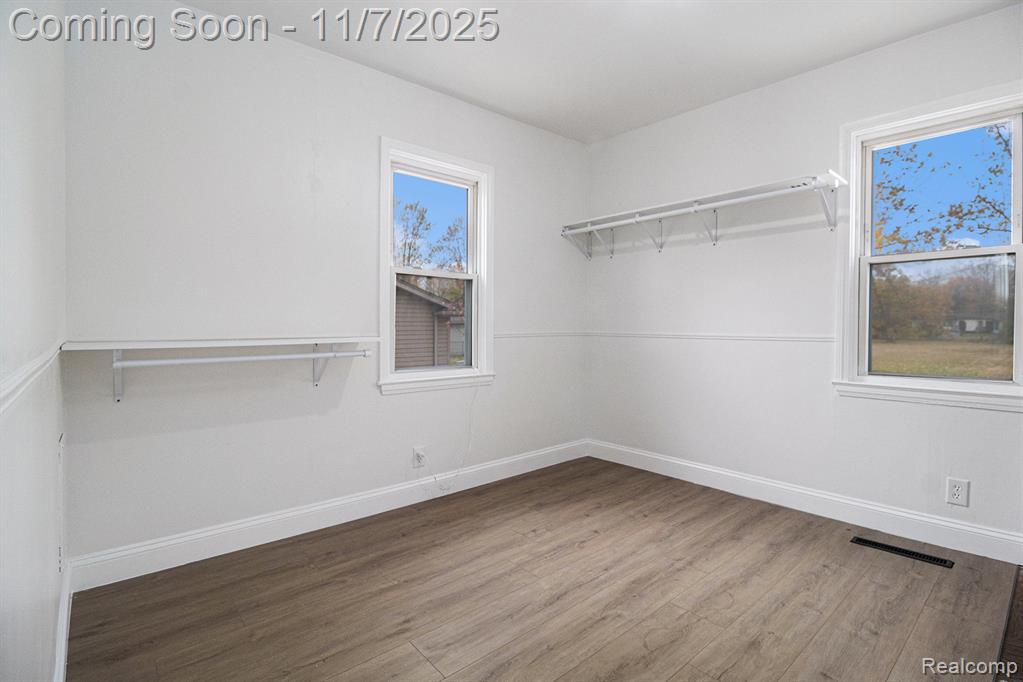 5555 Kreger Street, Sterling Heights, MI 48310 — Photo 13