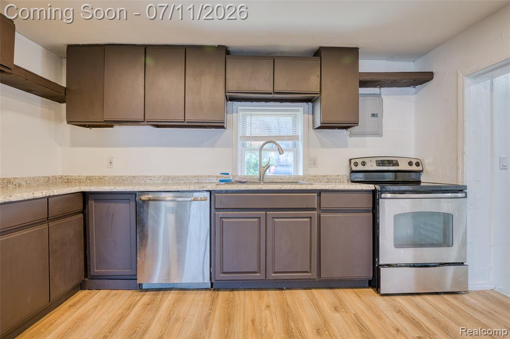 95 N Hulbert Street, White Lake, MI — Photo 13